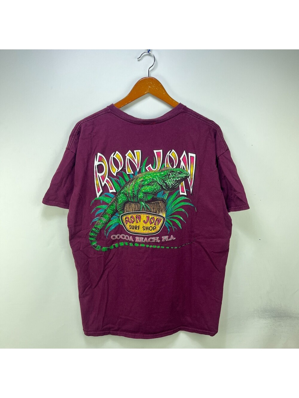 Vintage Ron Jon Surf Shop Cocoa Beach Iguana T-Shirt XL